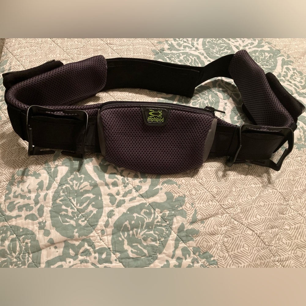 Amphipod 10 k belt/4 water holders EUC
